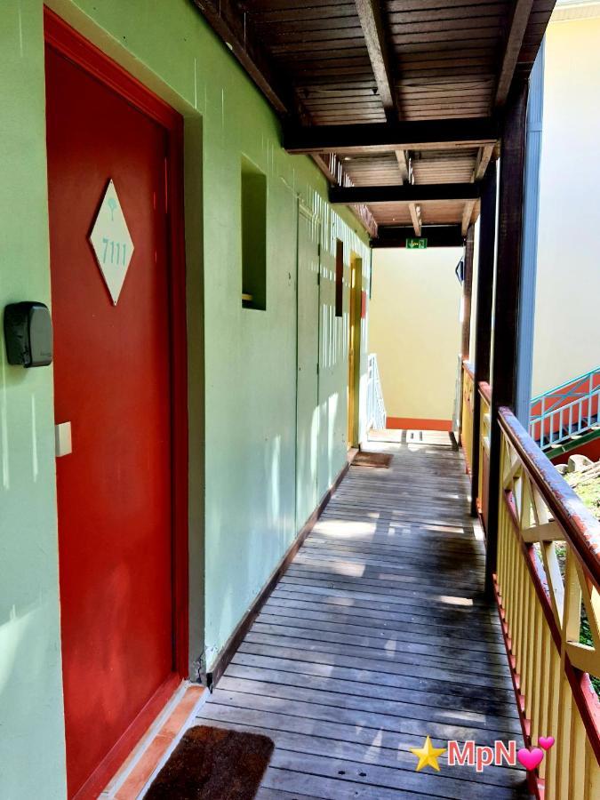 Mon Pti Nid IDÉAL COUPLE Tout confort Sainte-Anne Extérieur photo